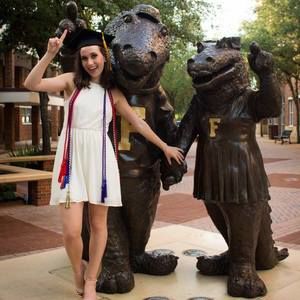 Meet your Posher, Jennifer